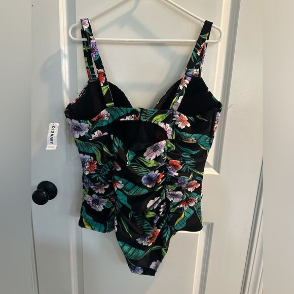 NWT Old Navy Women’s One Piece Floral Swimsuit Size Plus 2X - Picture 7 of 11
